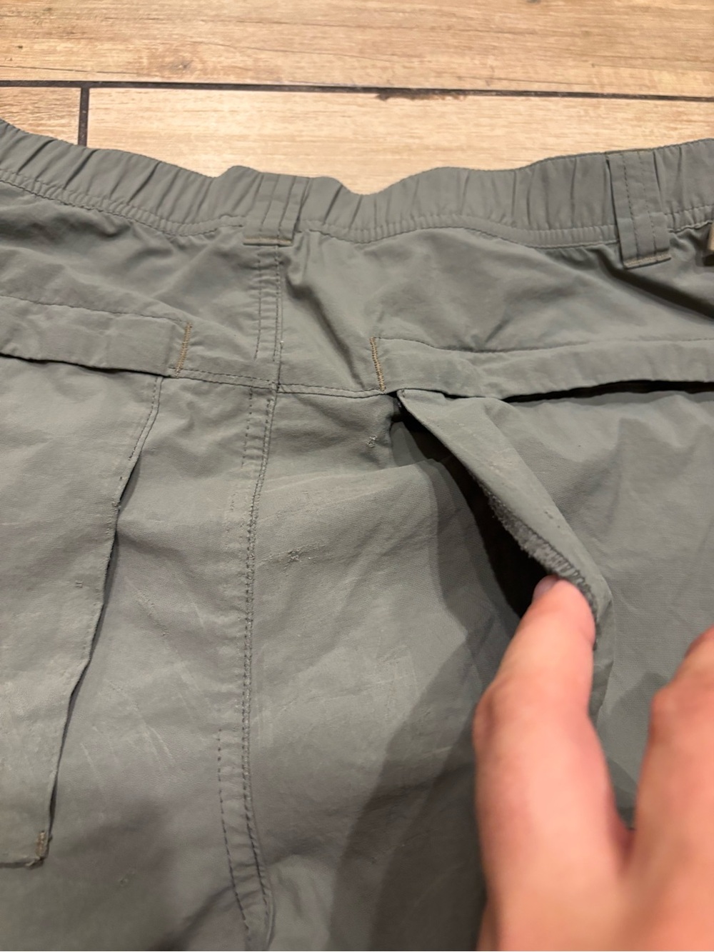 REI Co-op Mens Size 30 Grey Lightweight Nylon Cargo Hiking Shorts - Picture 7 of 9